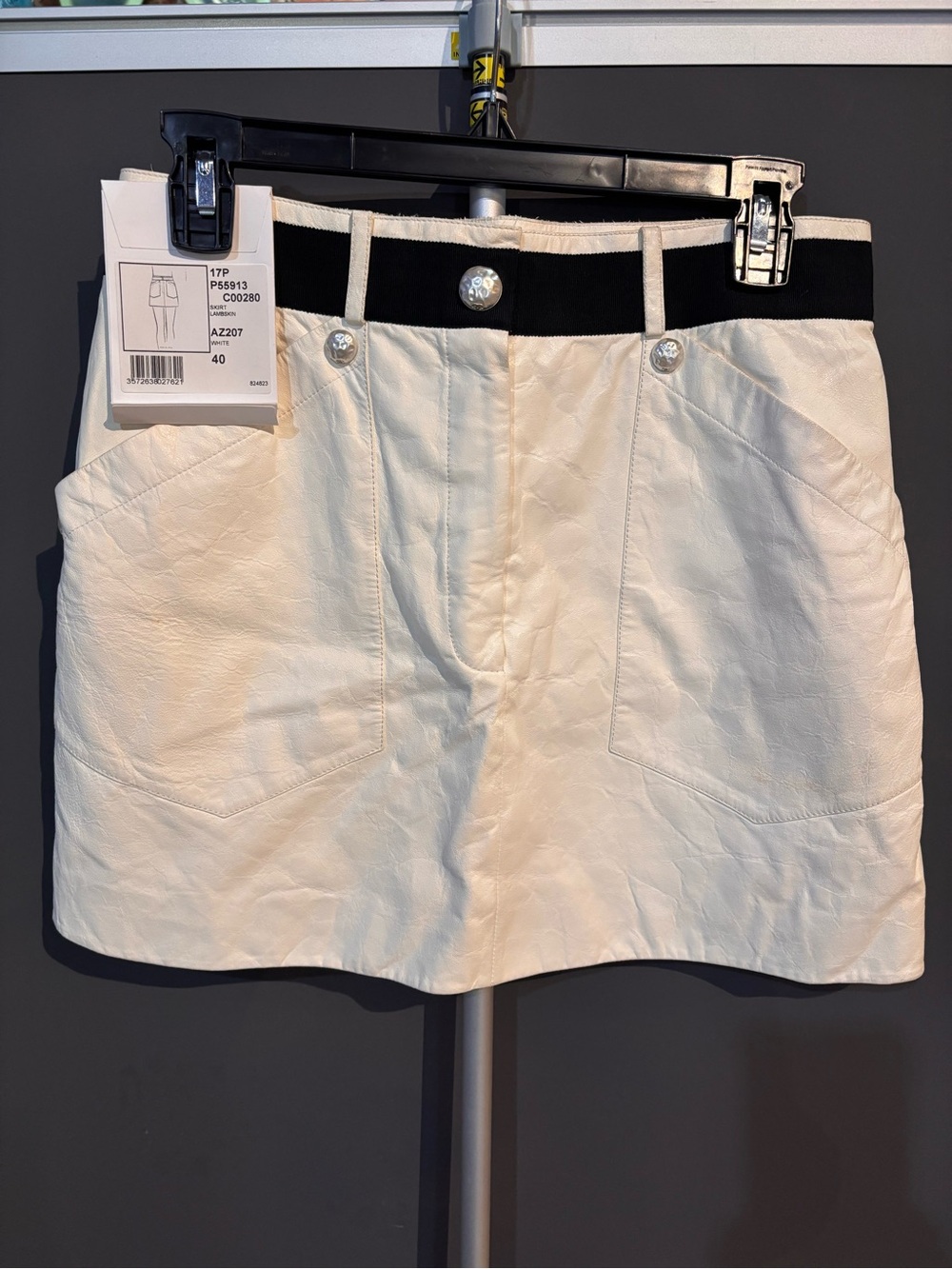 CHANEL White Mini Skirt | 17P | FR40